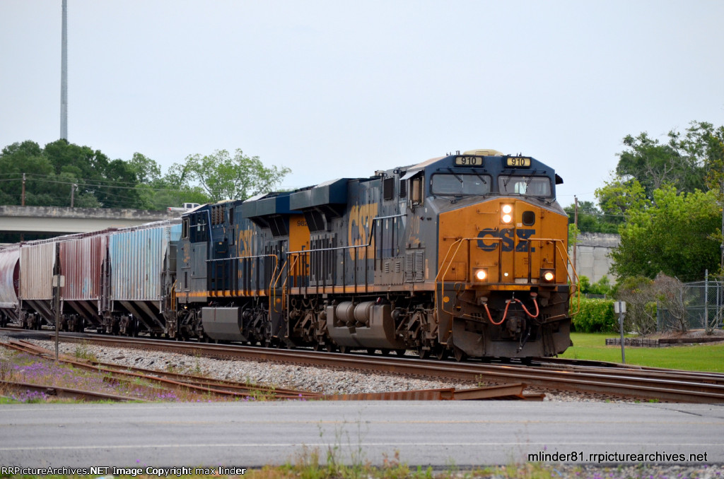 CSX 910